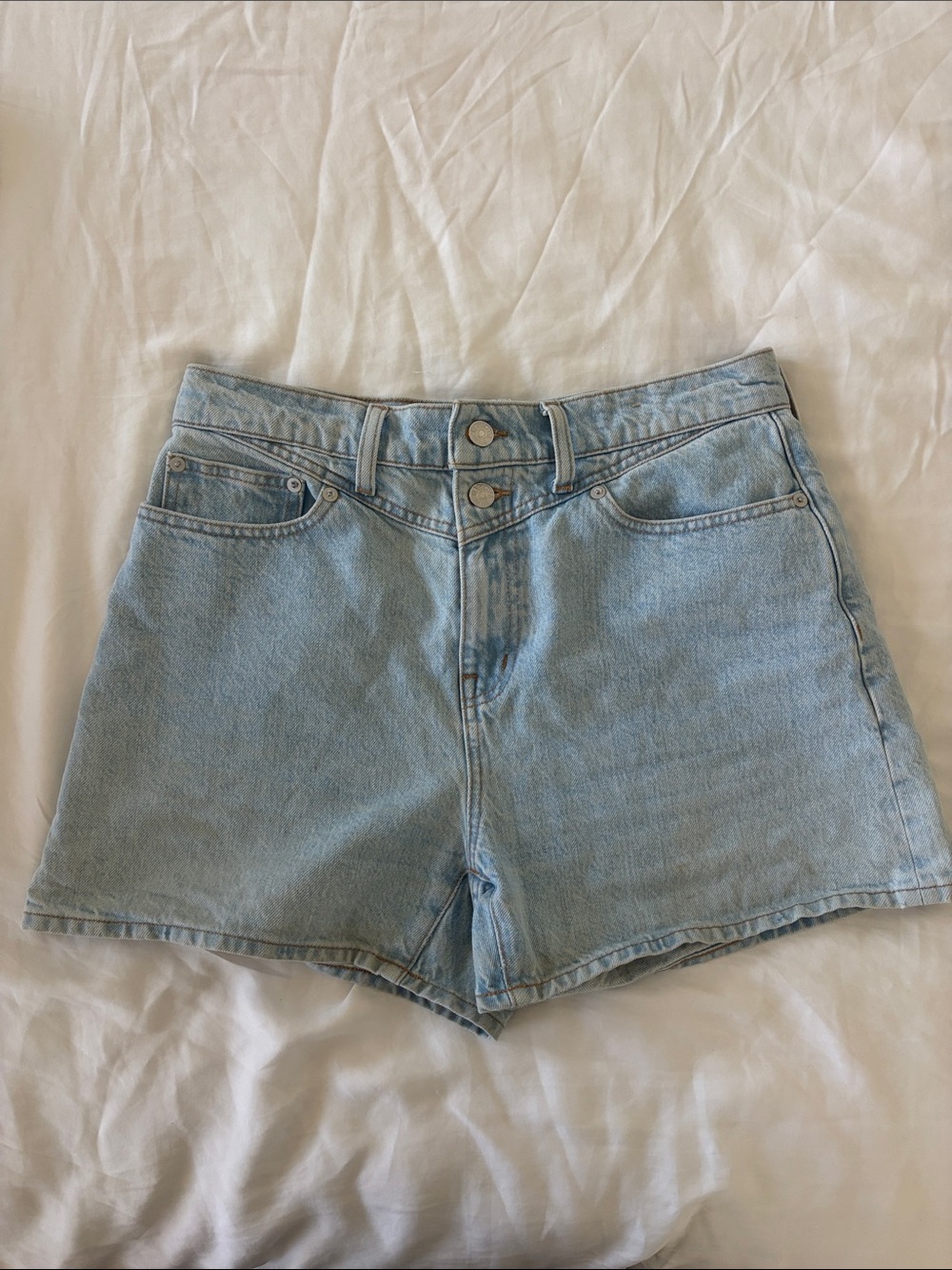 Madewell Mom Jean Light Blue Denim High-Rise Women’s Shorts Size 28